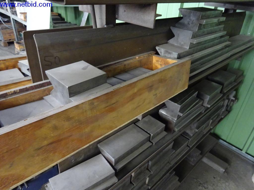 Well-maintained machines and technical systems for steel and sheet metal processing-12
