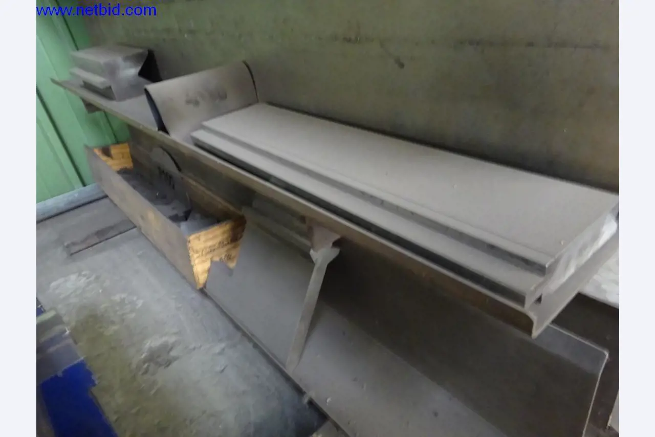 Machines et installations techniques entretenues pour le travail de l'acier et de la tôle-23