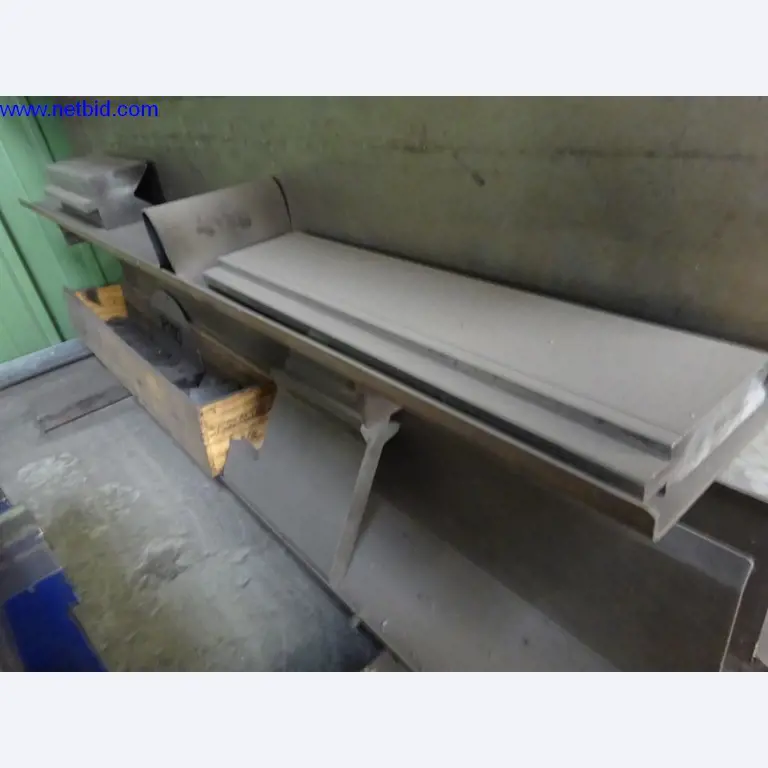 Machines et installations techniques entretenues pour le travail de l'acier et de la tôle-23