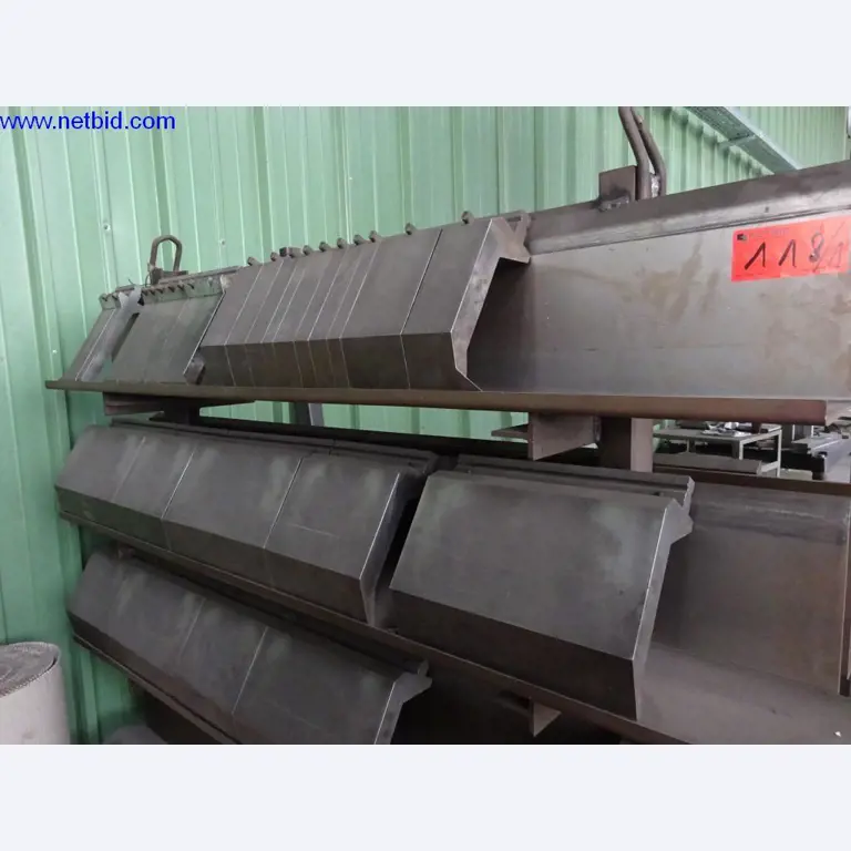 Machines et installations techniques entretenues pour le travail de l'acier et de la tôle-25