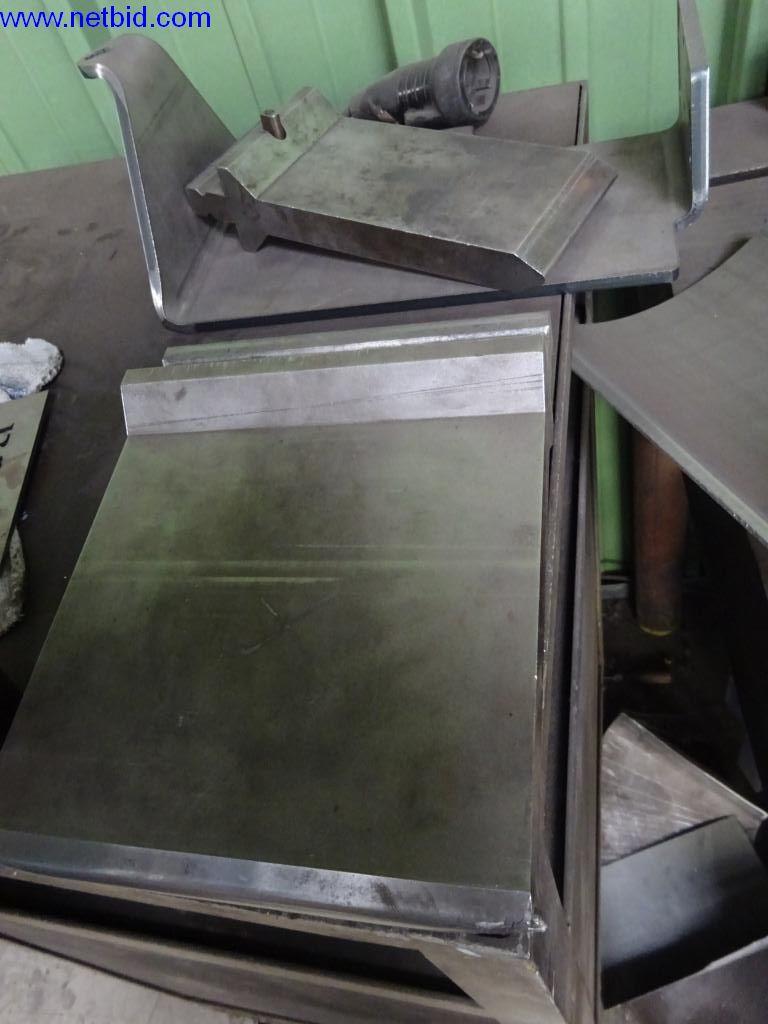 Well-maintained machines and technical systems for steel and sheet metal processing-29