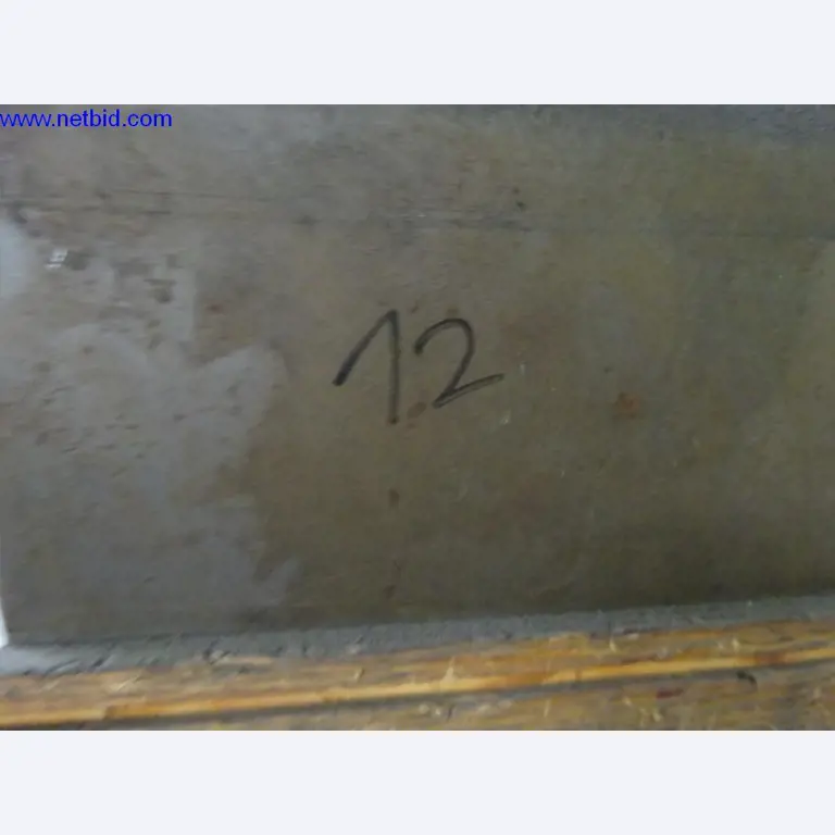 Machines et installations techniques entretenues pour le travail de l'acier et de la tôle-4