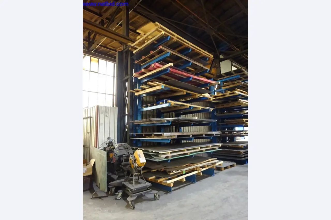 Well-maintained machines and technical systems for steel and sheet metal processing-1