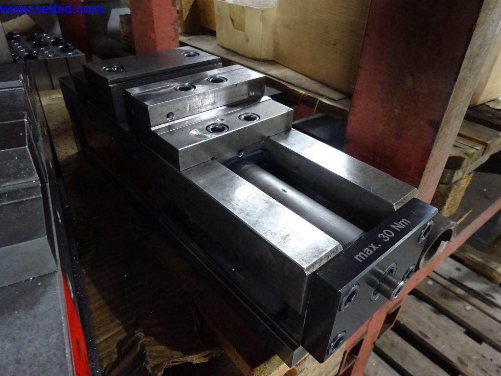 Konserwacja maszyn i urządzeń technicznych do obróbki stali i blach-2