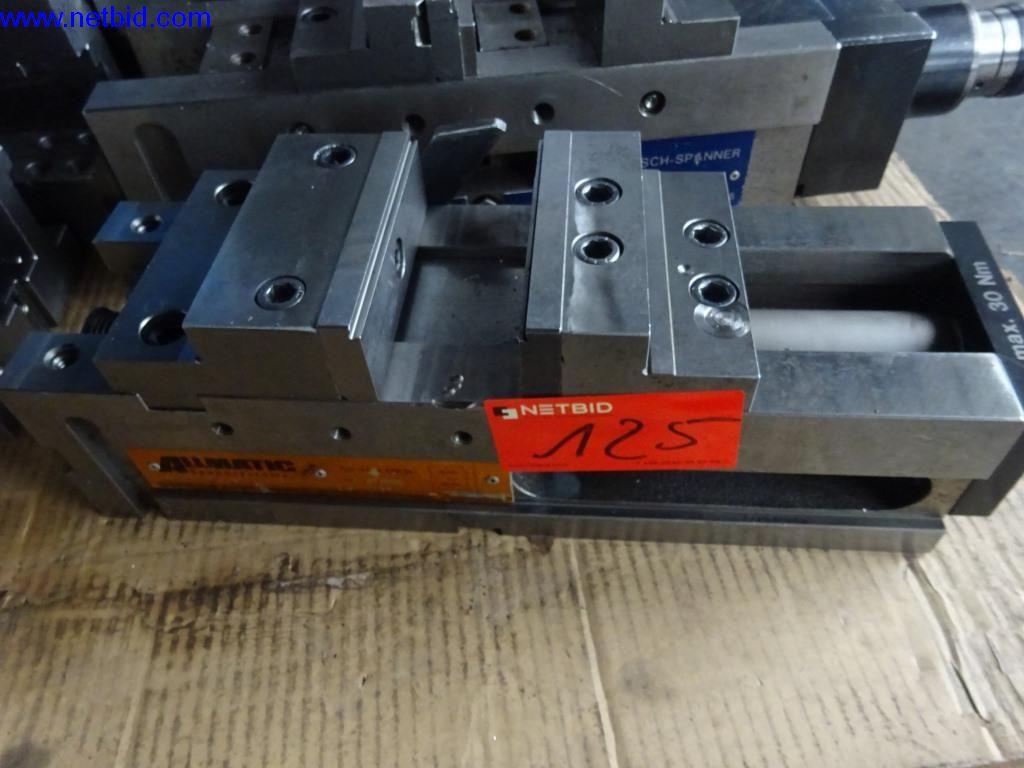 Konserwacja maszyn i urządzeń technicznych do obróbki stali i blach-1