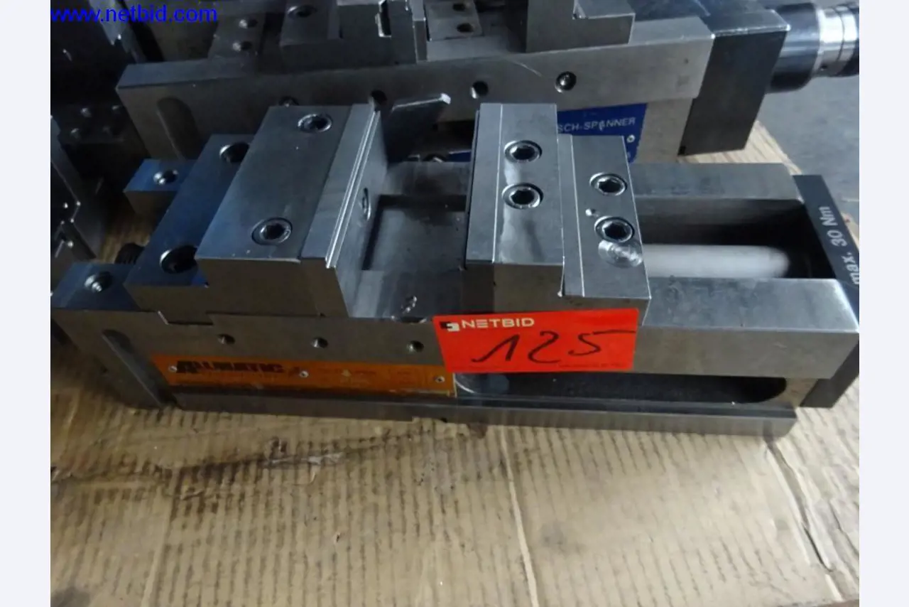 Well-maintained machines and technical systems for steel and sheet metal processing-1