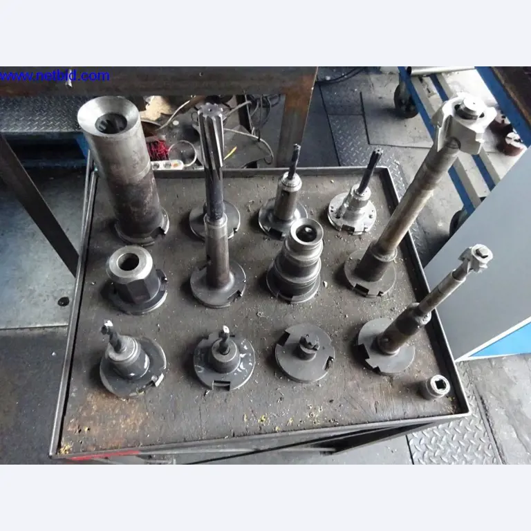 Mantenimiento de máquinas y equipos técnicos para la transformación del acero y la chapa.-11