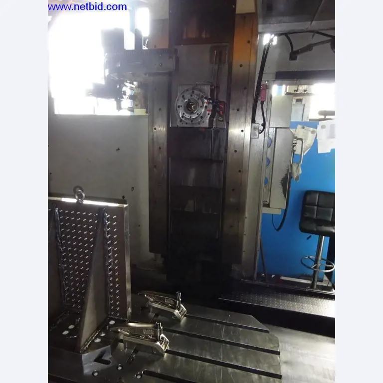 Mantenimiento de máquinas y equipos técnicos para la transformación del acero y la chapa.-3