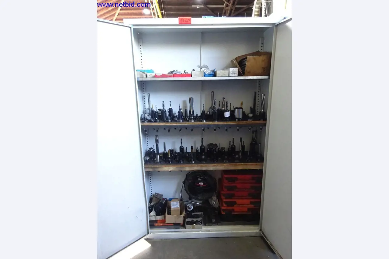 Well-maintained machines and technical systems for steel and sheet metal processing-1