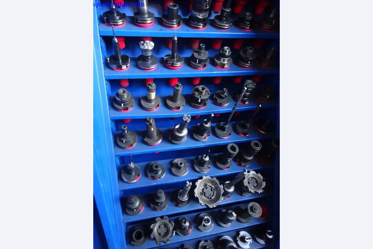 Well-maintained machines and technical systems for steel and sheet metal processing-2