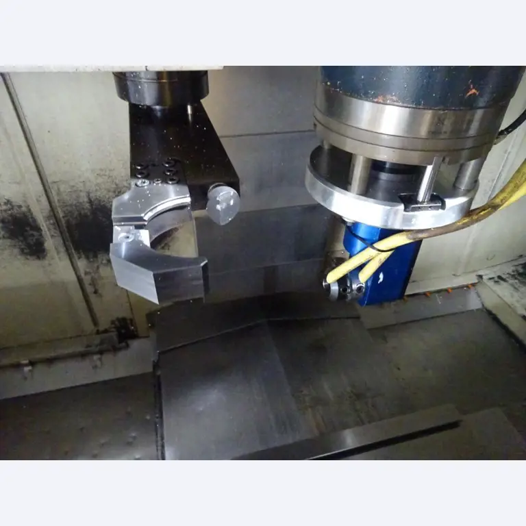 Well-maintained machines and technical systems for steel and sheet metal processing-10