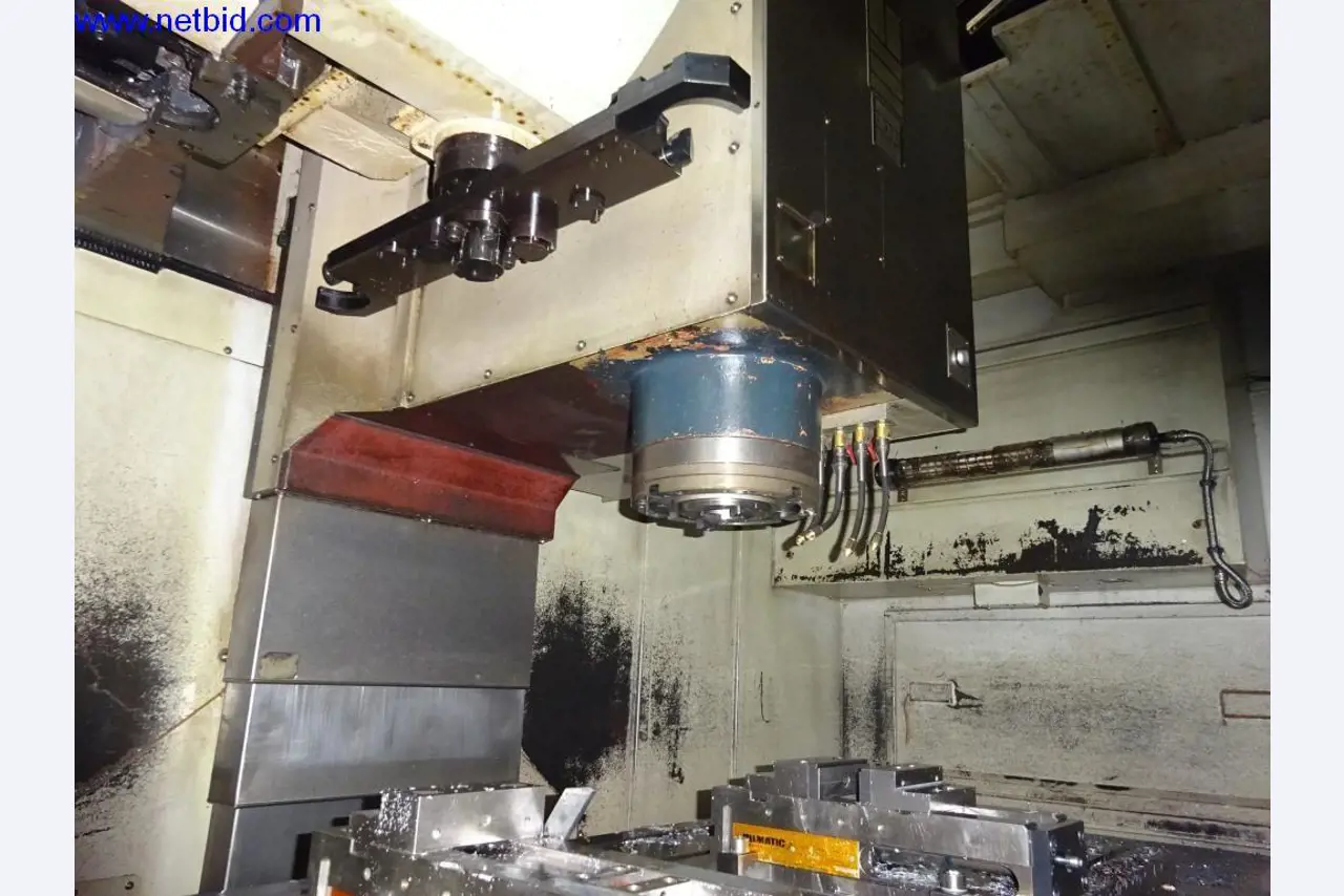 Well-maintained machines and technical systems for steel and sheet metal processing-3