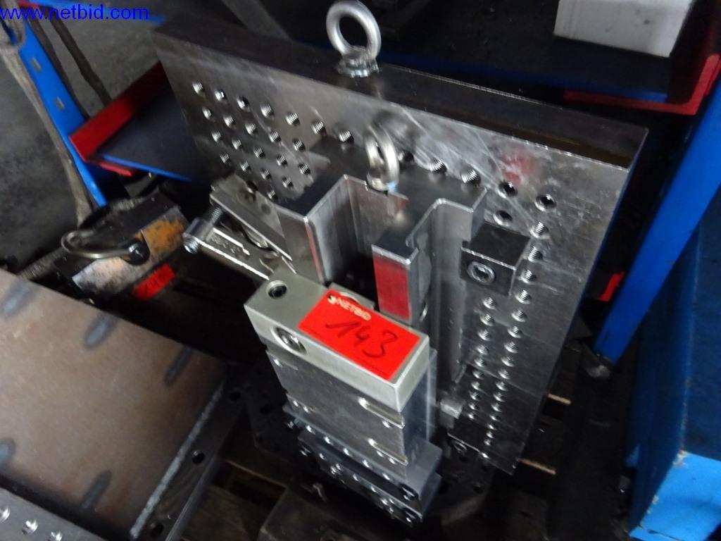 Machines et installations techniques entretenues pour le travail de l'acier et de la tôle-3