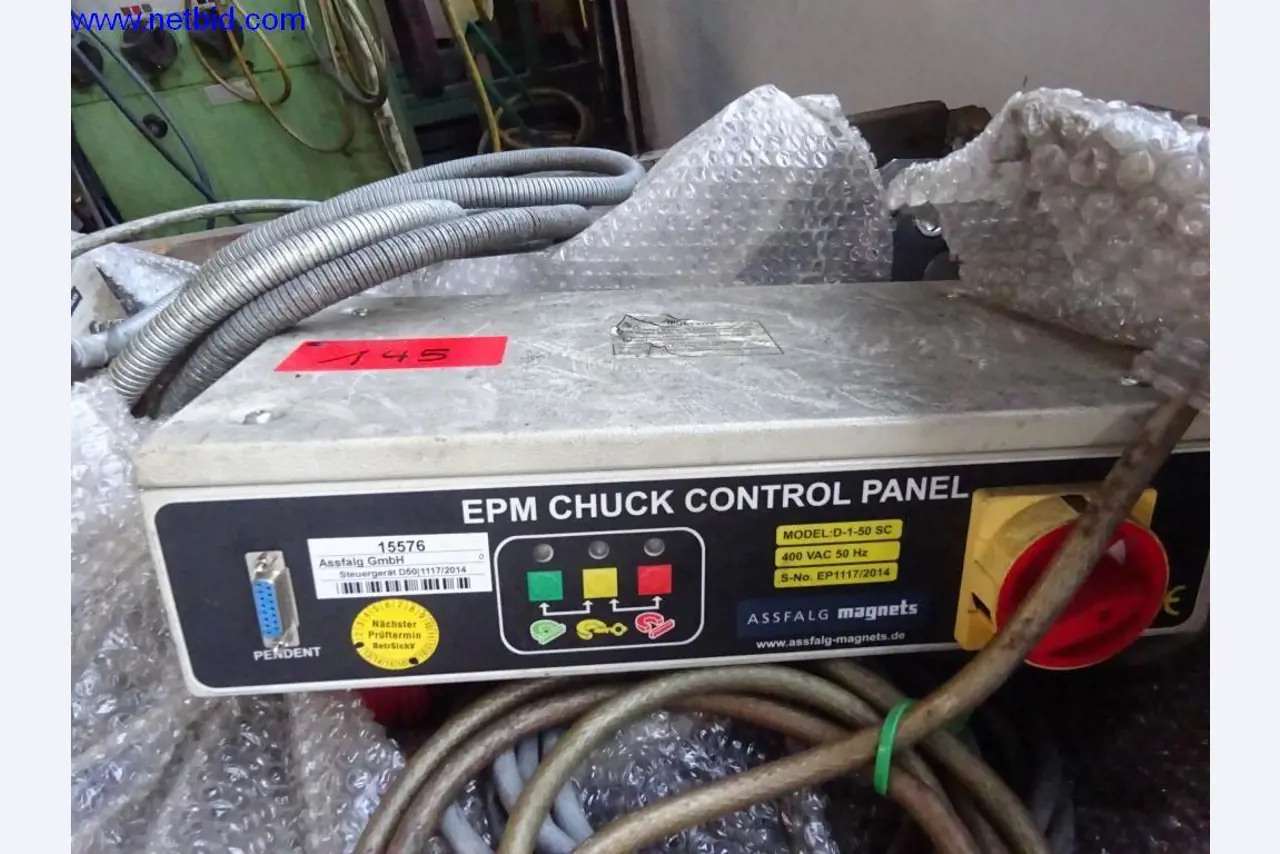 Vzdrževal stroje in tehnično opremo za obdelavo jekla in pločevine-2