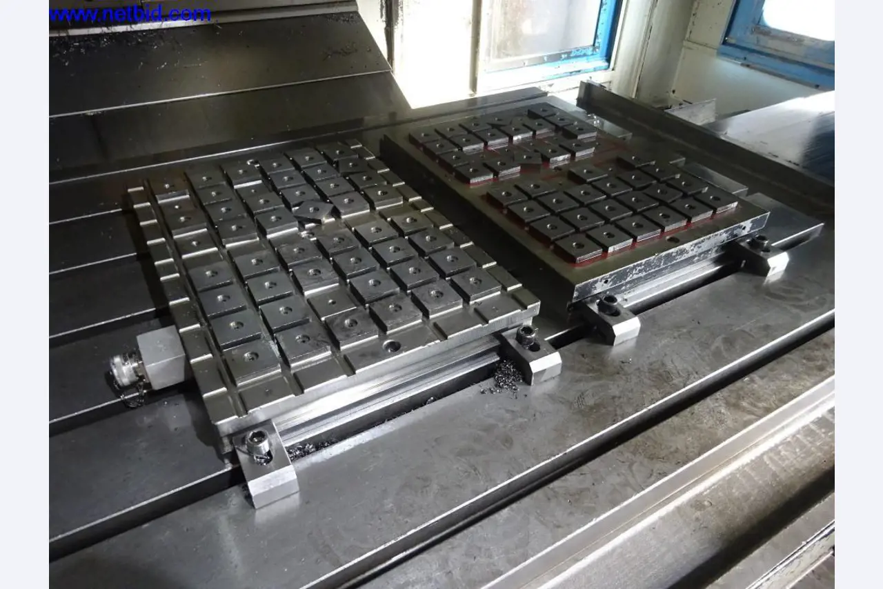 Vzdrževal stroje in tehnično opremo za obdelavo jekla in pločevine-3