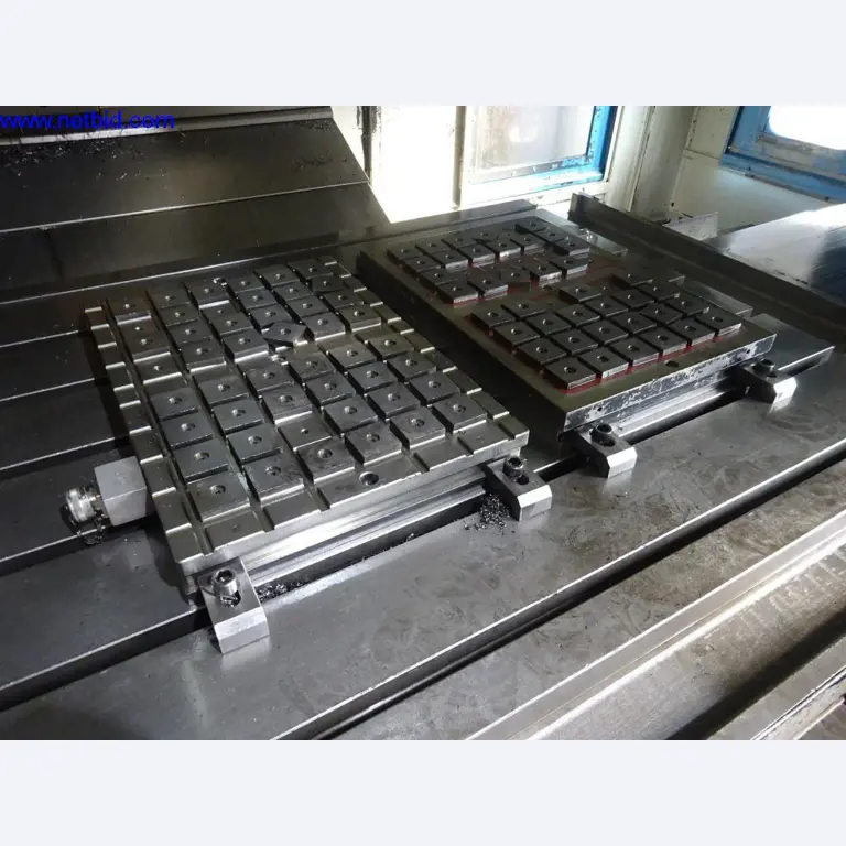 Vzdrževal stroje in tehnično opremo za obdelavo jekla in pločevine-3