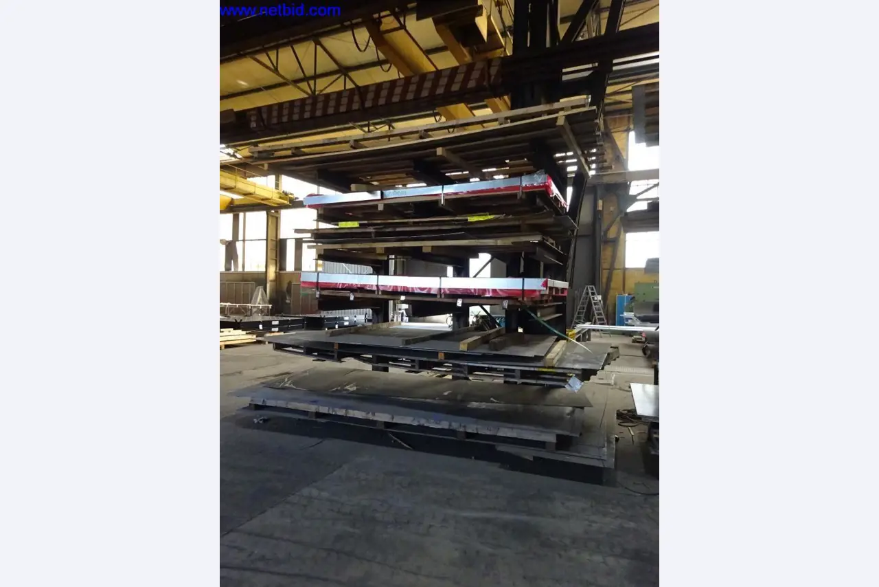 Machines et installations techniques entretenues pour le travail de l'acier et de la tôle-2