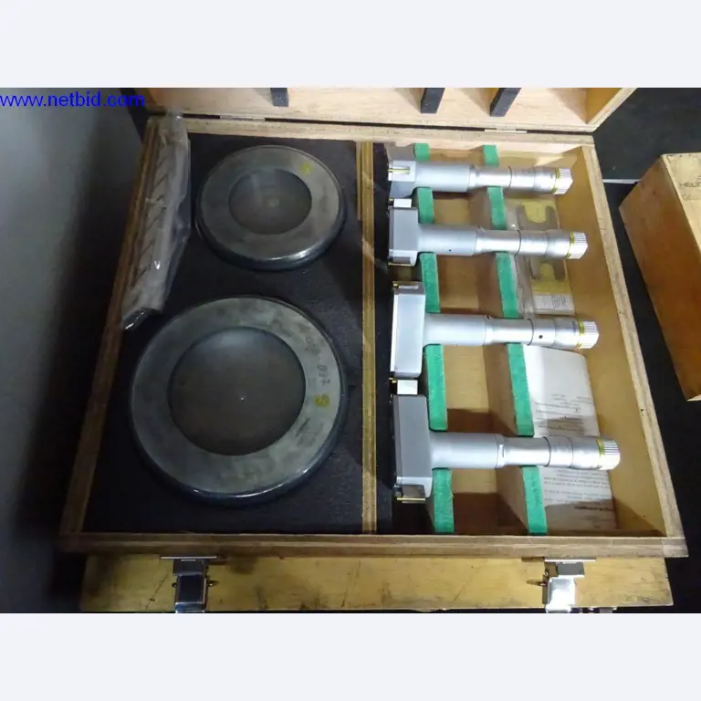 Vzdrževal stroje in tehnično opremo za obdelavo jekla in pločevine-10