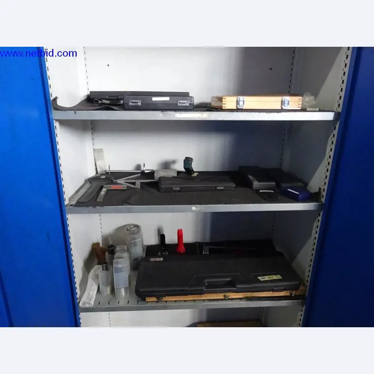 Vzdrževal stroje in tehnično opremo za obdelavo jekla in pločevine-3