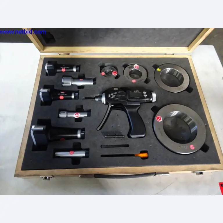 Vzdrževal stroje in tehnično opremo za obdelavo jekla in pločevine-8