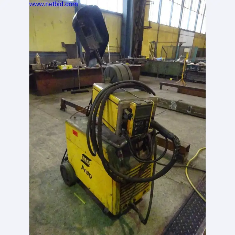 Machines et installations techniques entretenues pour le travail de l'acier et de la tôle-1