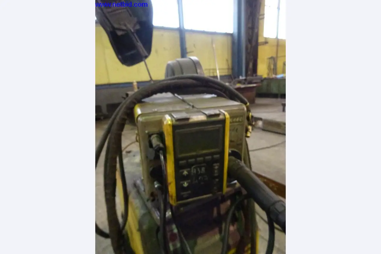 Machines et installations techniques entretenues pour le travail de l'acier et de la tôle-2