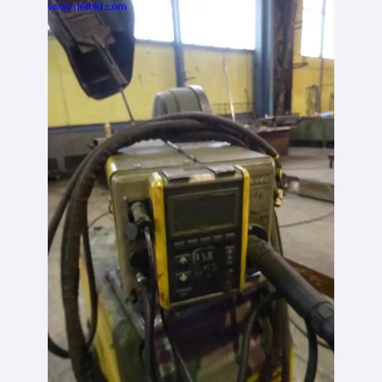 Machines et installations techniques entretenues pour le travail de l'acier et de la tôle-2