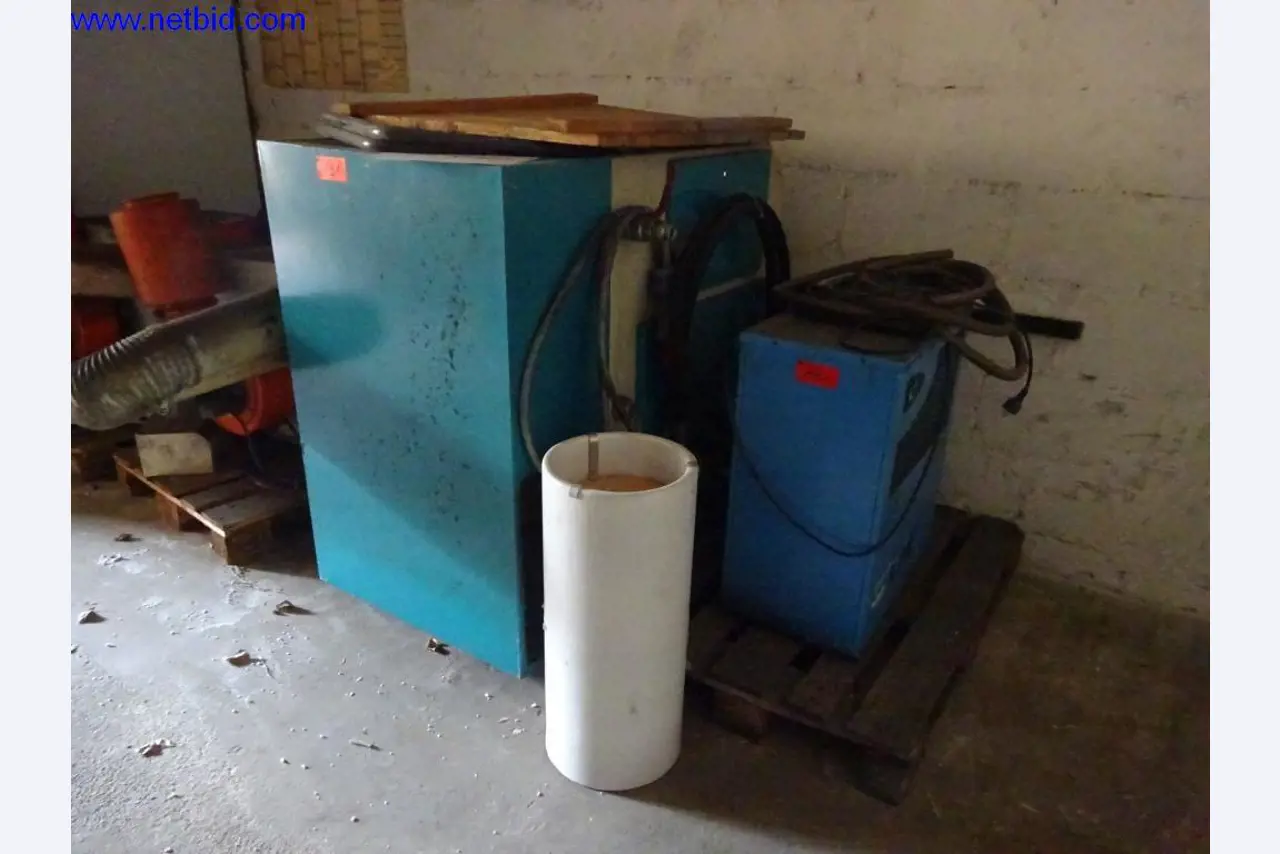 Vzdrževal stroje in tehnično opremo za obdelavo jekla in pločevine-1