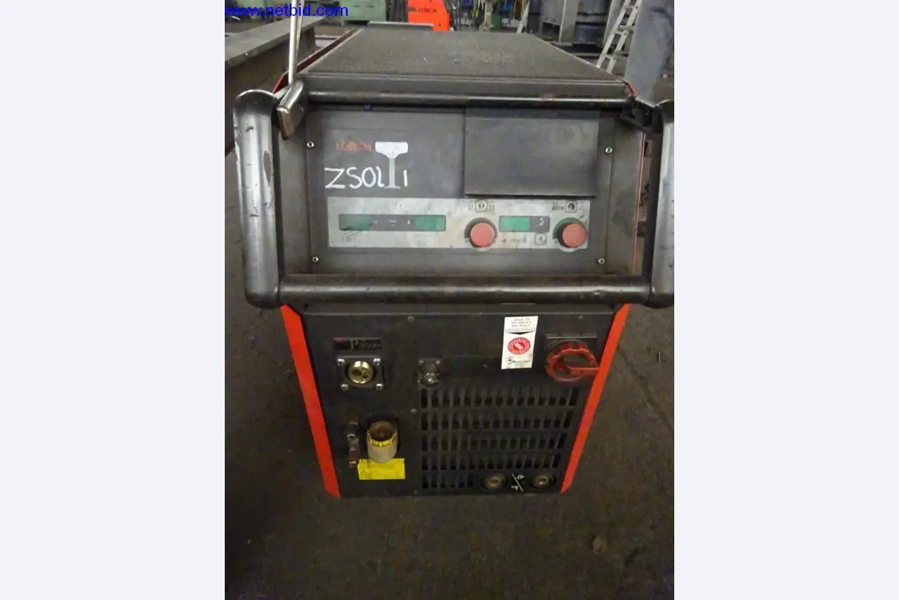 Machines et installations techniques entretenues pour le travail de l'acier et de la tôle-2