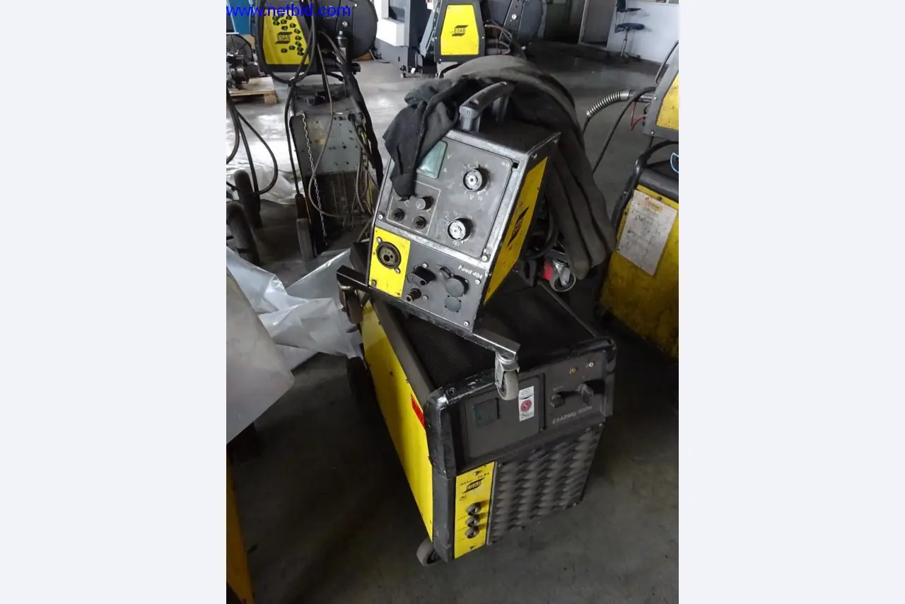 Mantenimiento de máquinas y equipos técnicos para la transformación del acero y la chapa.-1