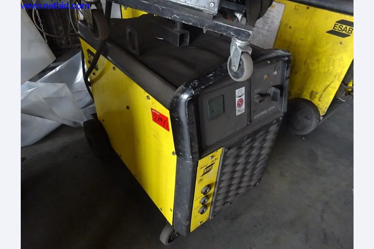 Mantenimiento de máquinas y equipos técnicos para la transformación del acero y la chapa.-2