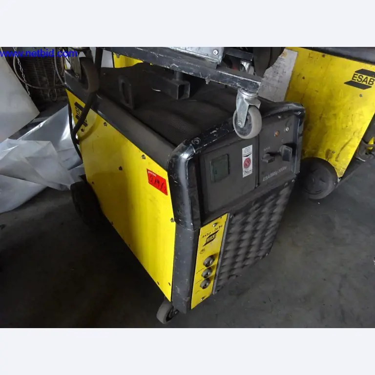 Mantenimiento de máquinas y equipos técnicos para la transformación del acero y la chapa.-2