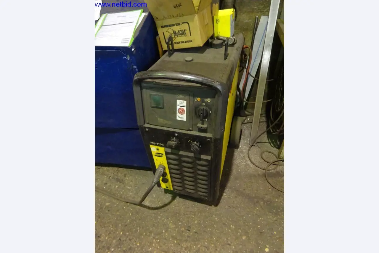 Machines et installations techniques entretenues pour le travail de l'acier et de la tôle-1