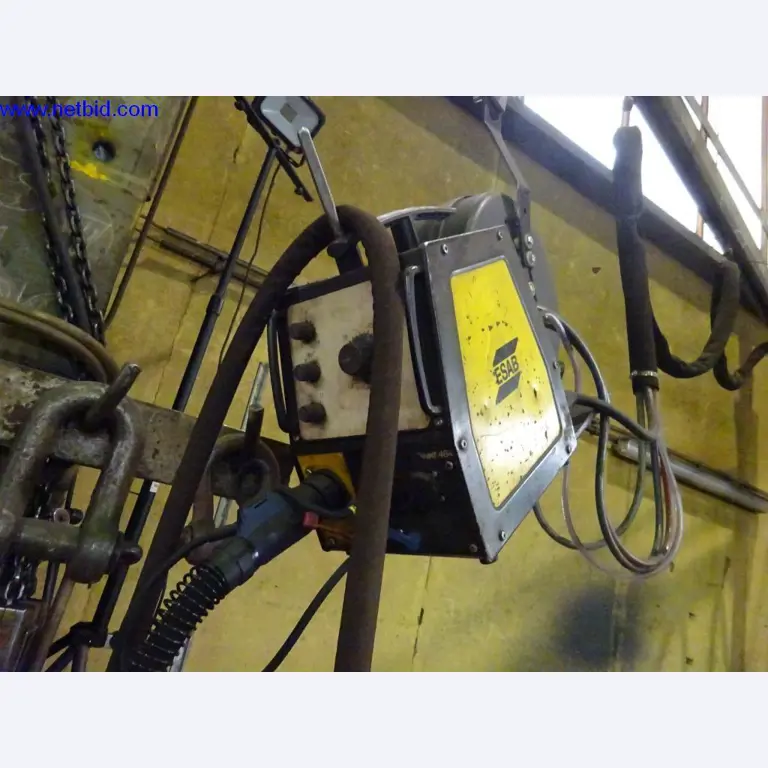 Machines et installations techniques entretenues pour le travail de l'acier et de la tôle-2