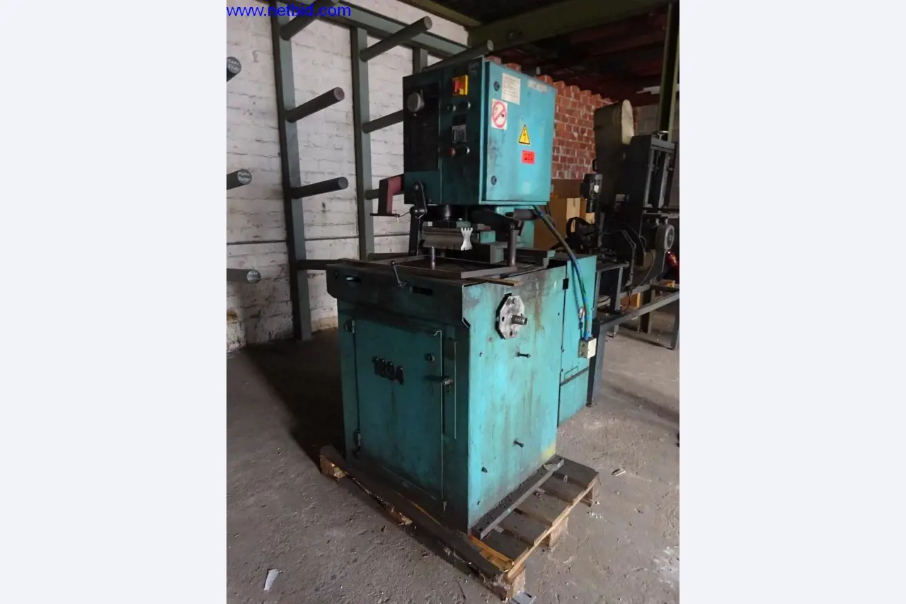 Well-maintained machines and technical systems for steel and sheet metal processing-1