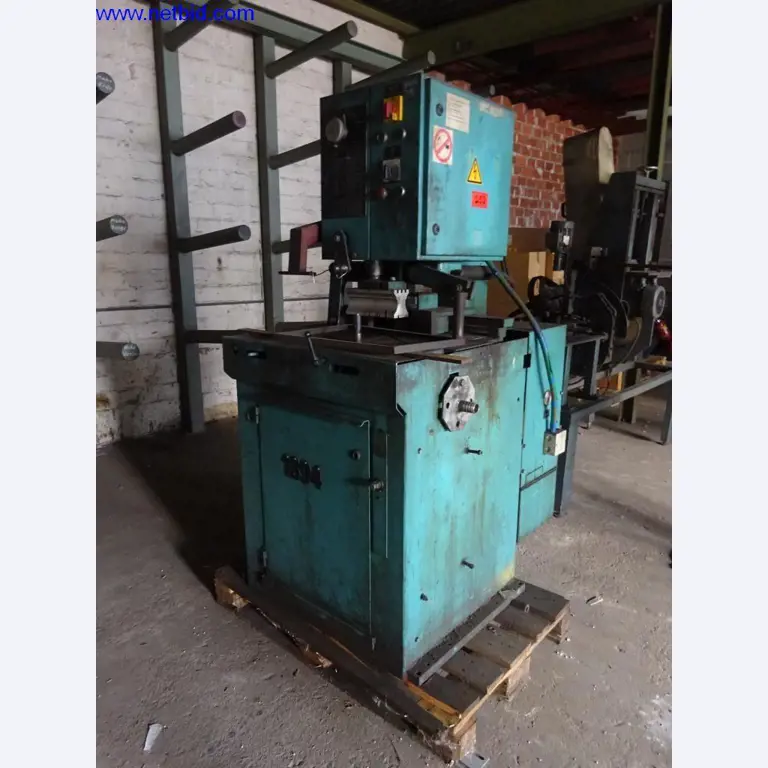 Well-maintained machines and technical systems for steel and sheet metal processing-1