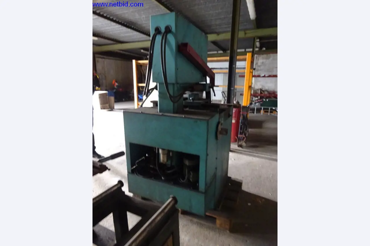 Well-maintained machines and technical systems for steel and sheet metal processing-2