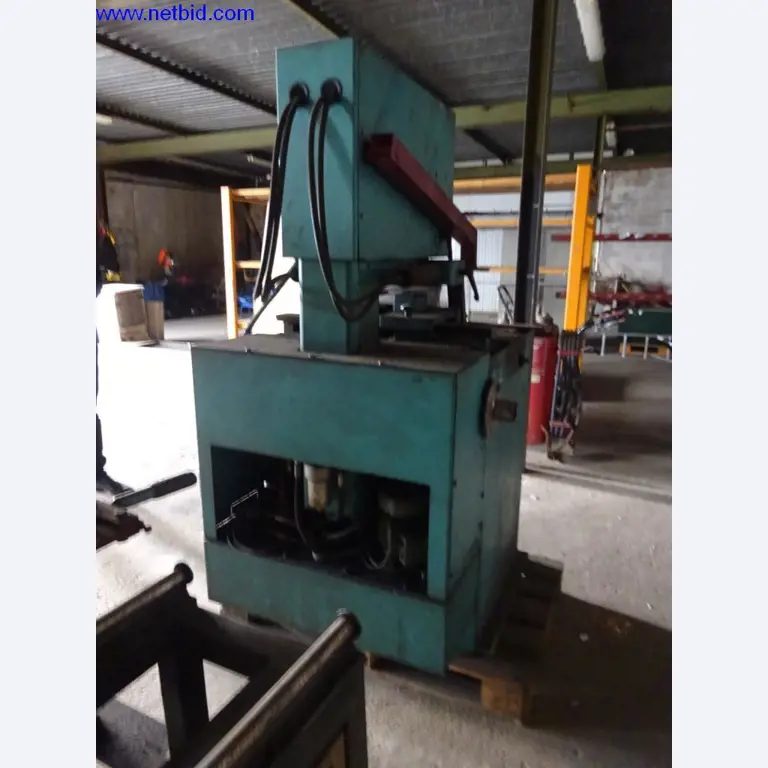 Well-maintained machines and technical systems for steel and sheet metal processing-2