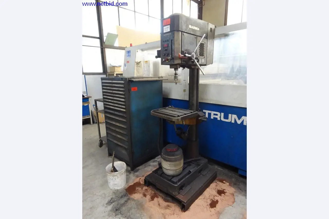 Machines et installations techniques entretenues pour le travail de l'acier et de la tôle-2