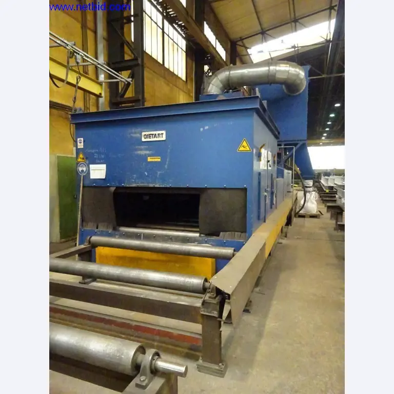 Vzdrževal stroje in tehnično opremo za obdelavo jekla in pločevine-1