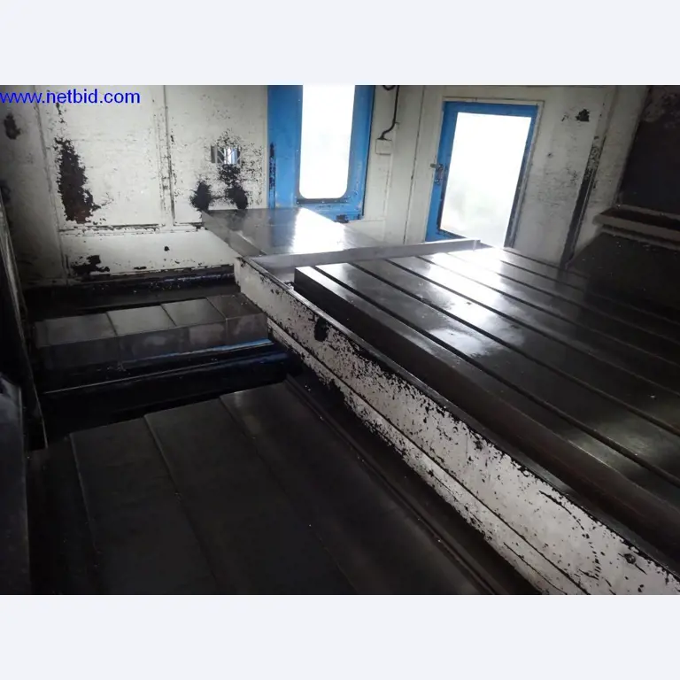 Vzdrževal stroje in tehnično opremo za obdelavo jekla in pločevine-3