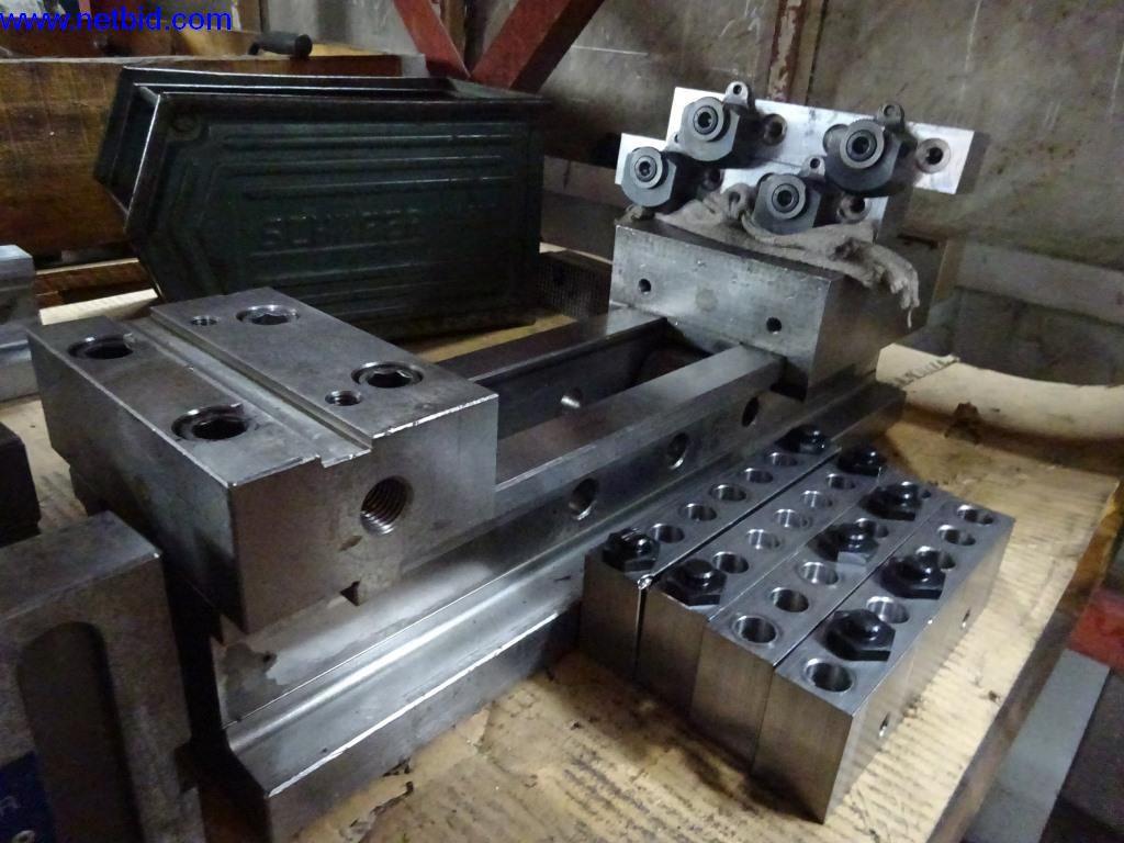 Machines et installations techniques entretenues pour le travail de l'acier et de la tôle-2