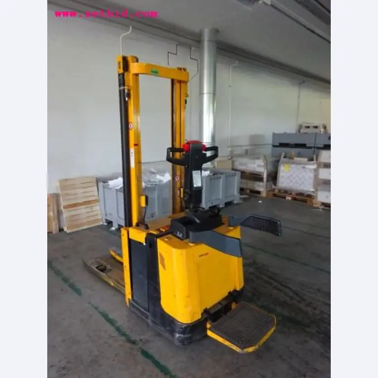 Máquinas de impressão digital, de pré-impressão e de pós-impressão<br>, bem como equipamento de escritório e comercial-1