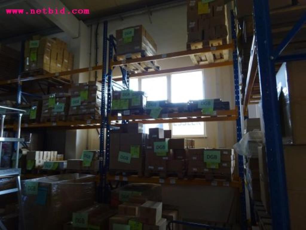 
Maschinen aus den Bereichen Digitaldruck, Druckvorstufe und Weiterverarbeitung<br>sowie die Betriebs- und Geschäftsausstattung-3