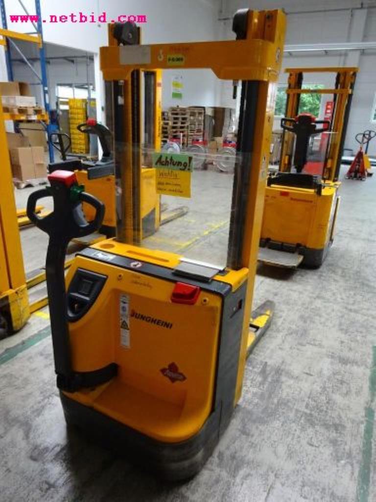 
Máquinas de impressão digital, de pré-impressão e de pós-impressão<br>, bem como equipamento de escritório e comercial-1