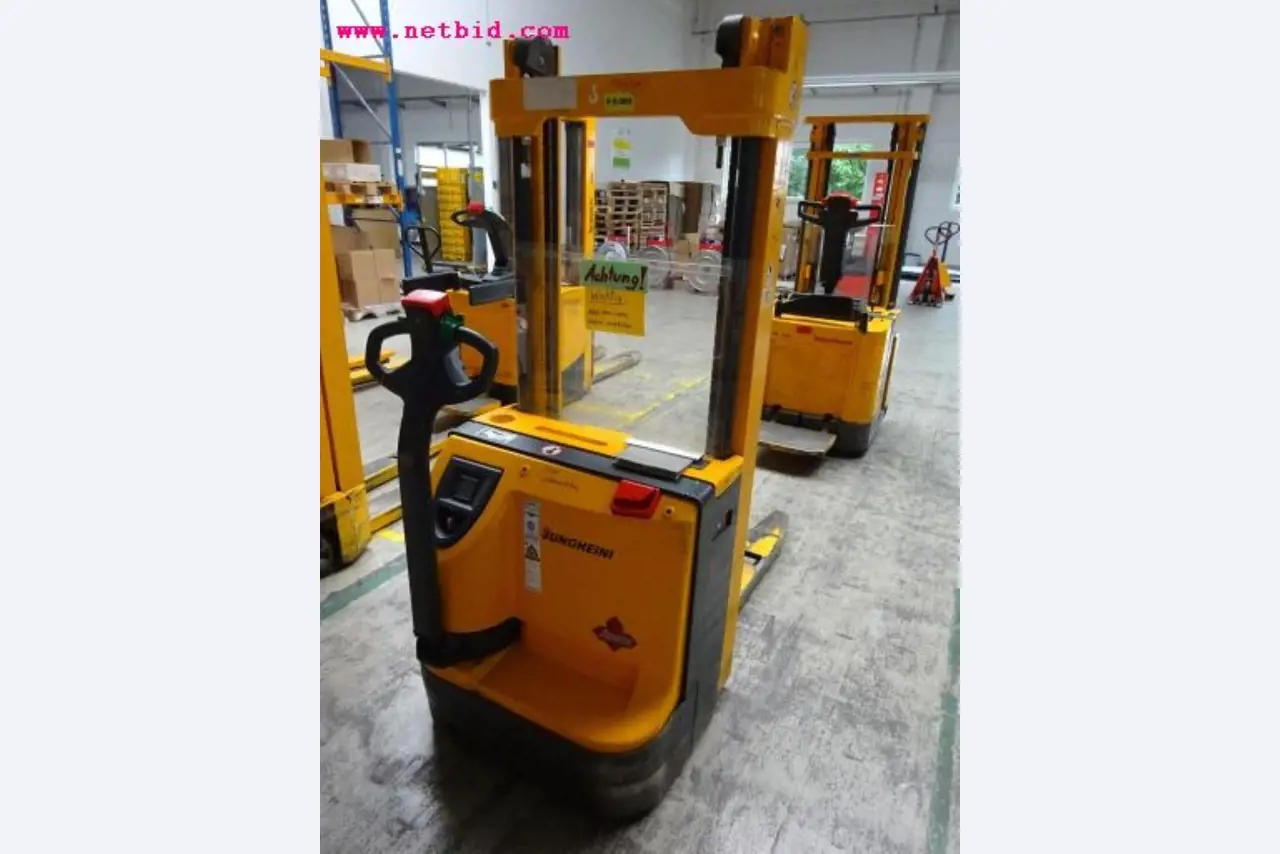 Máquinas de impressão digital, de pré-impressão e de pós-impressão<br>, bem como equipamento de escritório e comercial-1