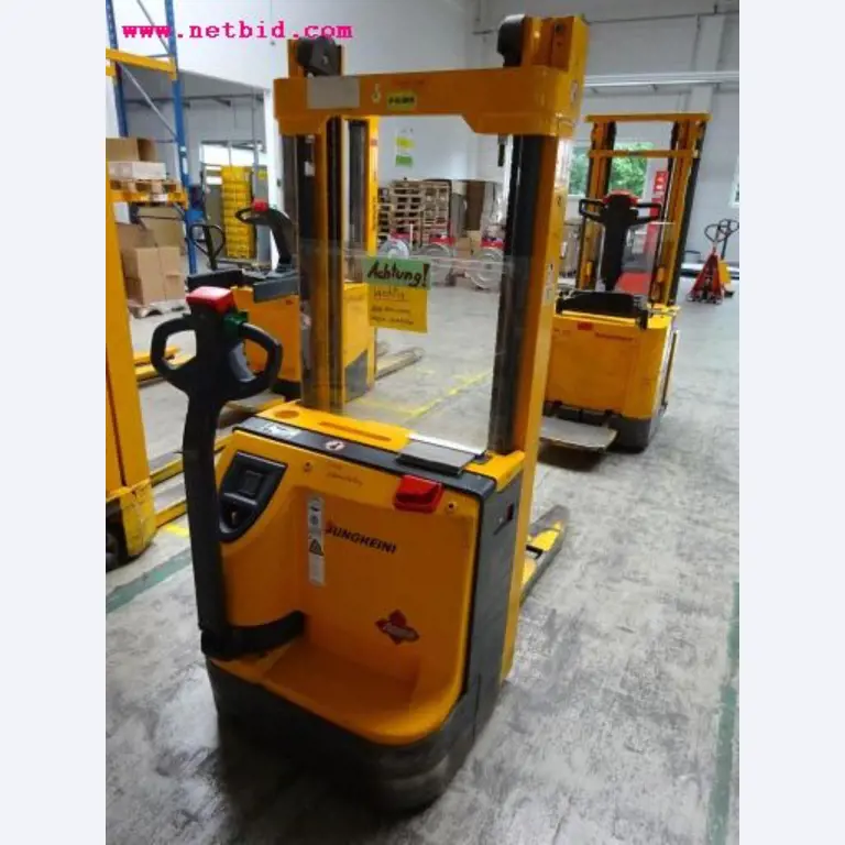 Máquinas de impressão digital, de pré-impressão e de pós-impressão<br>, bem como equipamento de escritório e comercial-1
