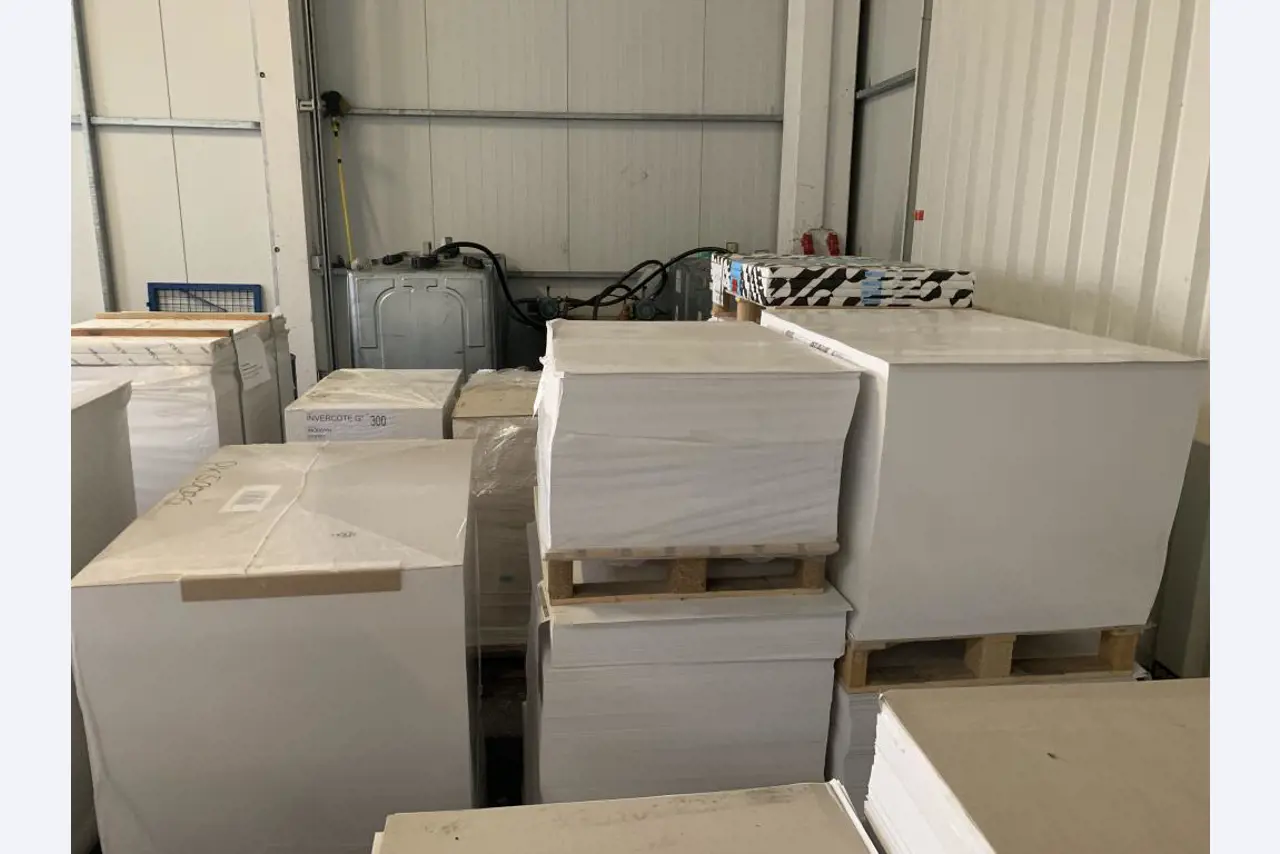 Máquinas de impressão digital, de pré-impressão e de pós-impressão<br>, bem como equipamento de escritório e comercial-6