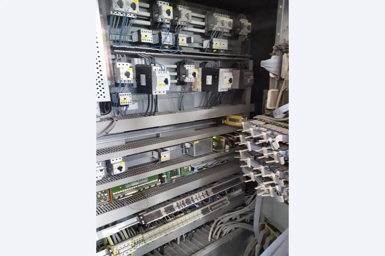 Máquinas de impressão digital, de pré-impressão e de pós-impressão<br>, bem como equipamento de escritório e comercial-33