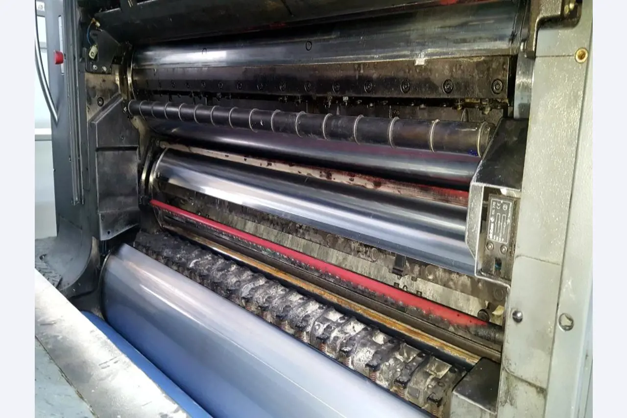 Máquinas de impressão digital, de pré-impressão e de pós-impressão<br>, bem como equipamento de escritório e comercial-35